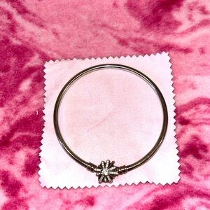 ✨Pandora Star Burst Clasp Bangle Bracelet✨